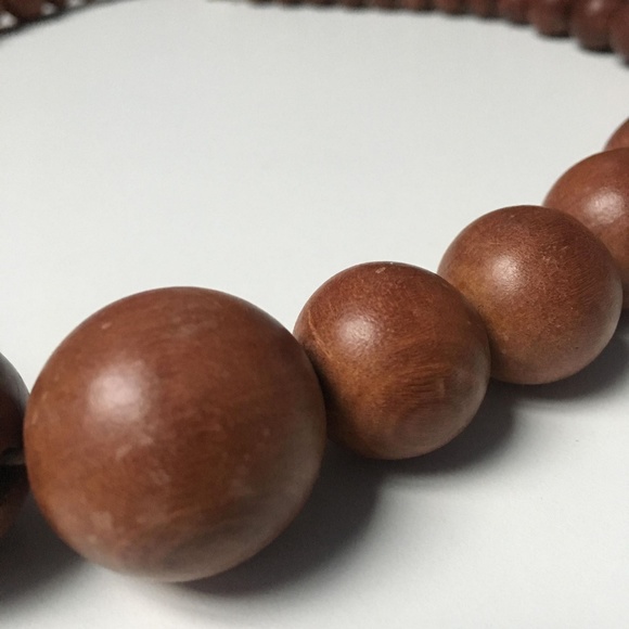 FASHION & COSTUME 8 NECKLACES, 1 BRACELET - Picture 8 of 8